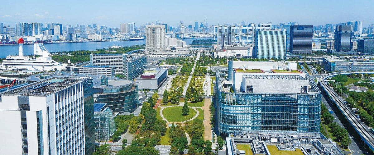 テレコムセンタービルから台場地区を臨む