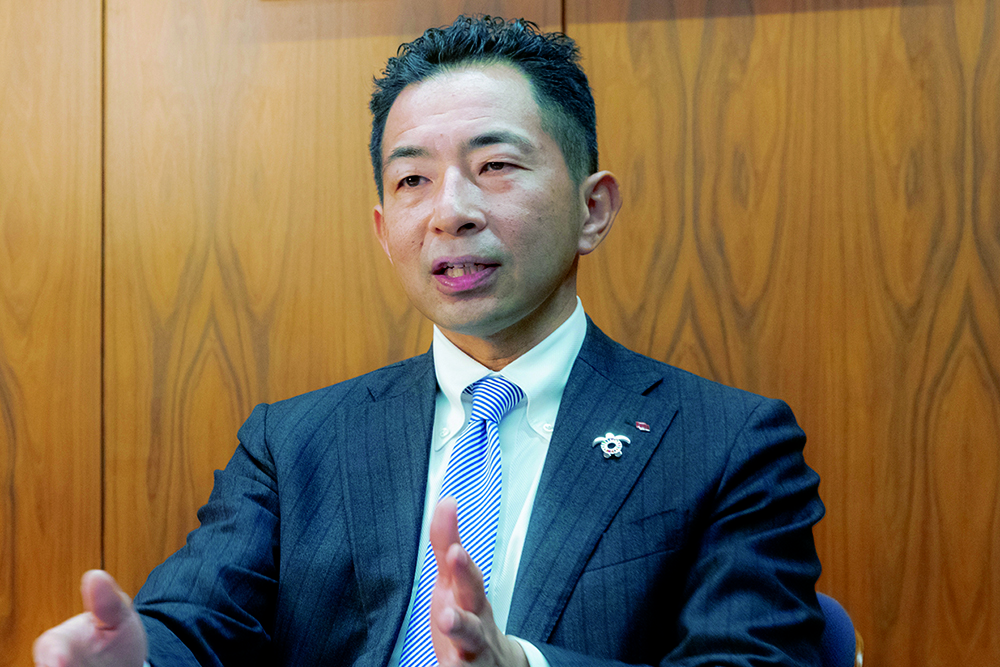福岡倉庫株式会社 代表取締役社長 富永 太郎氏