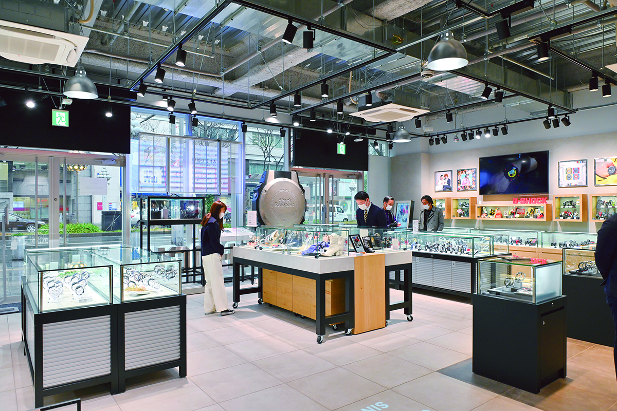 CASIO 店舗什器 コレクションケース 非売品 G-SHOCK STORE NAGOYA｜プロジェクトケーススタディ〖CBRE〗