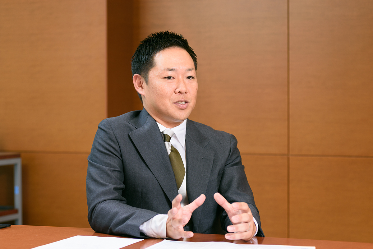 CBRE株式会社 アドバイザリー&トランザクションサービス インダストリアル&ロジスティクス アソシエイトディレクター 小出 祐也