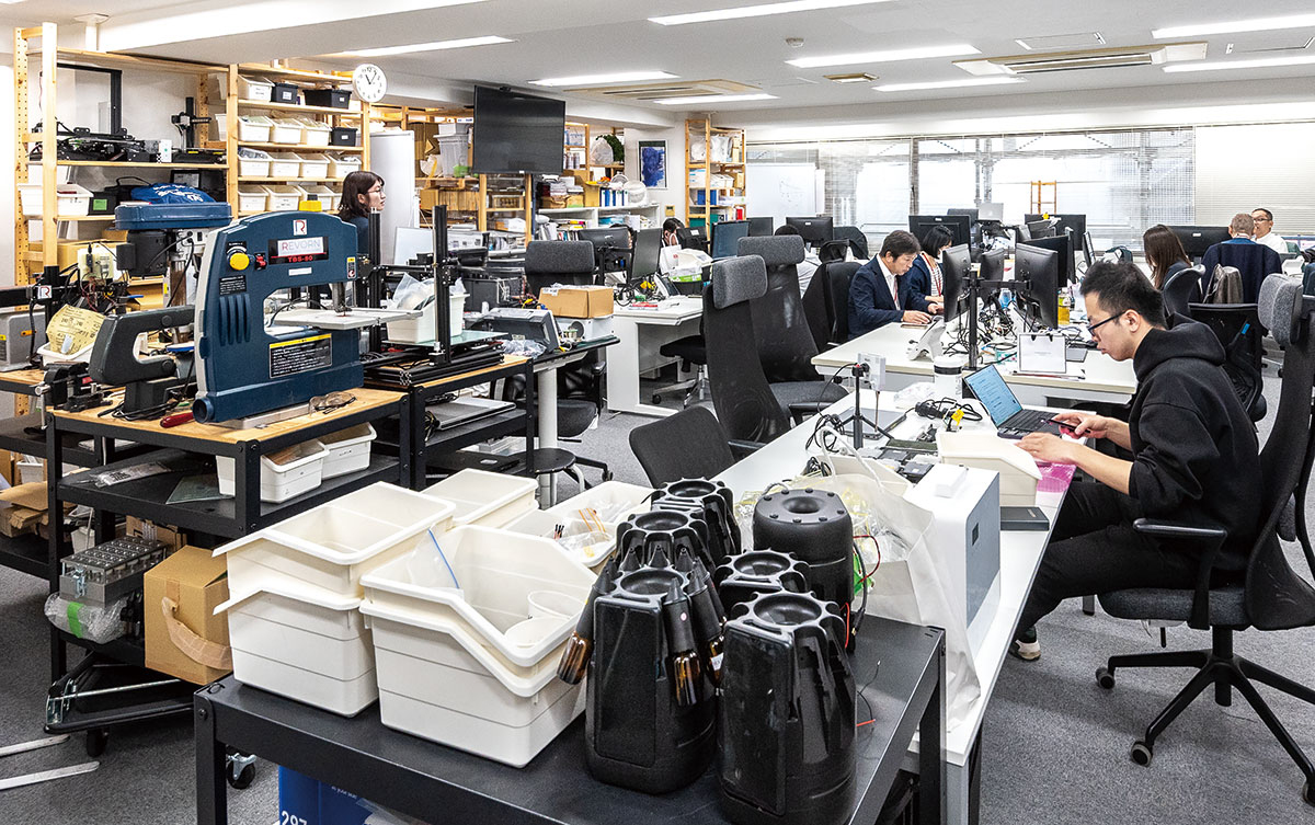 株式会社レボーン