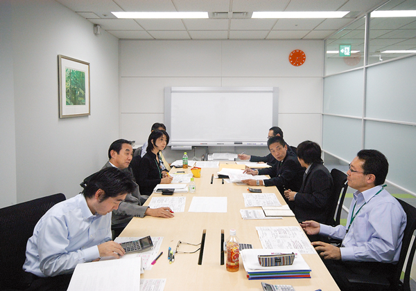 オフィス移転プロジェクト事例 / ライオン商事株式会社 / 会議室