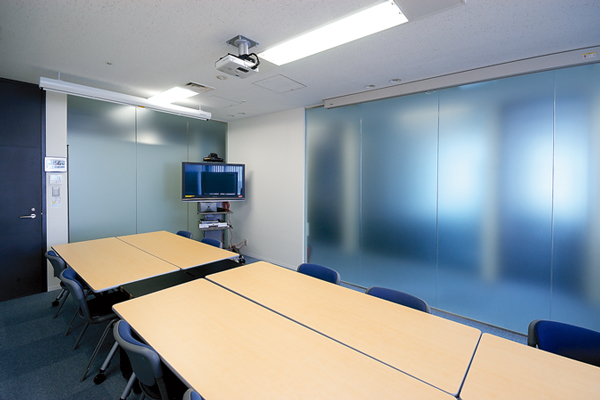 オフィス移転プロジェクト事例 /株式会社住友電装株式会社 / 会議室