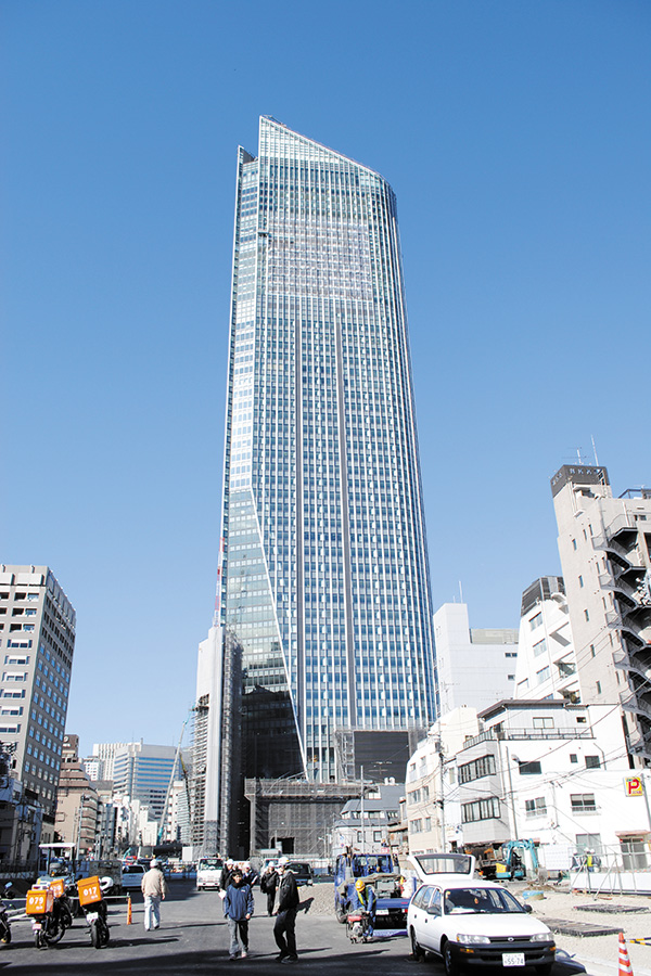竣工:2014年5月末 開業:2014年6月11日