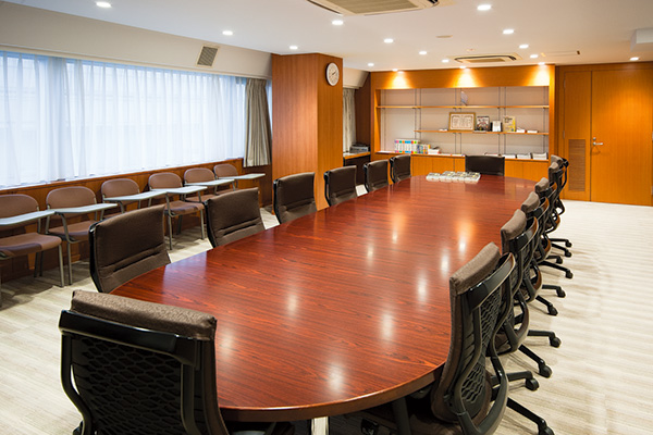 オフィス移転プロジェクト事例 / 株式会社東洋経済新報社 会議室